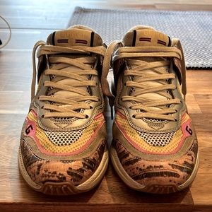 Gucci Ultrapace Sneakers